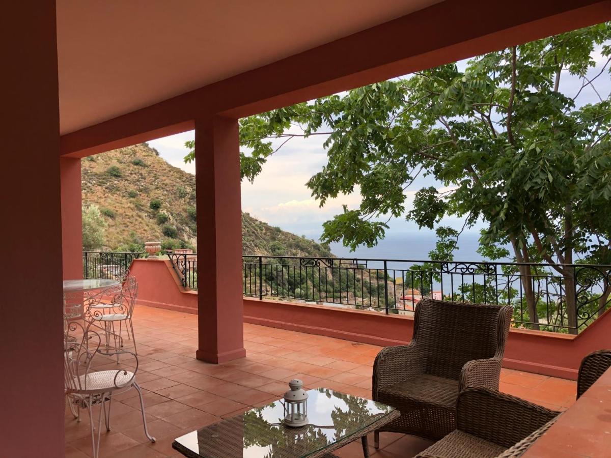 Villa Le Petit Paradis Taormina Exteriör bild
