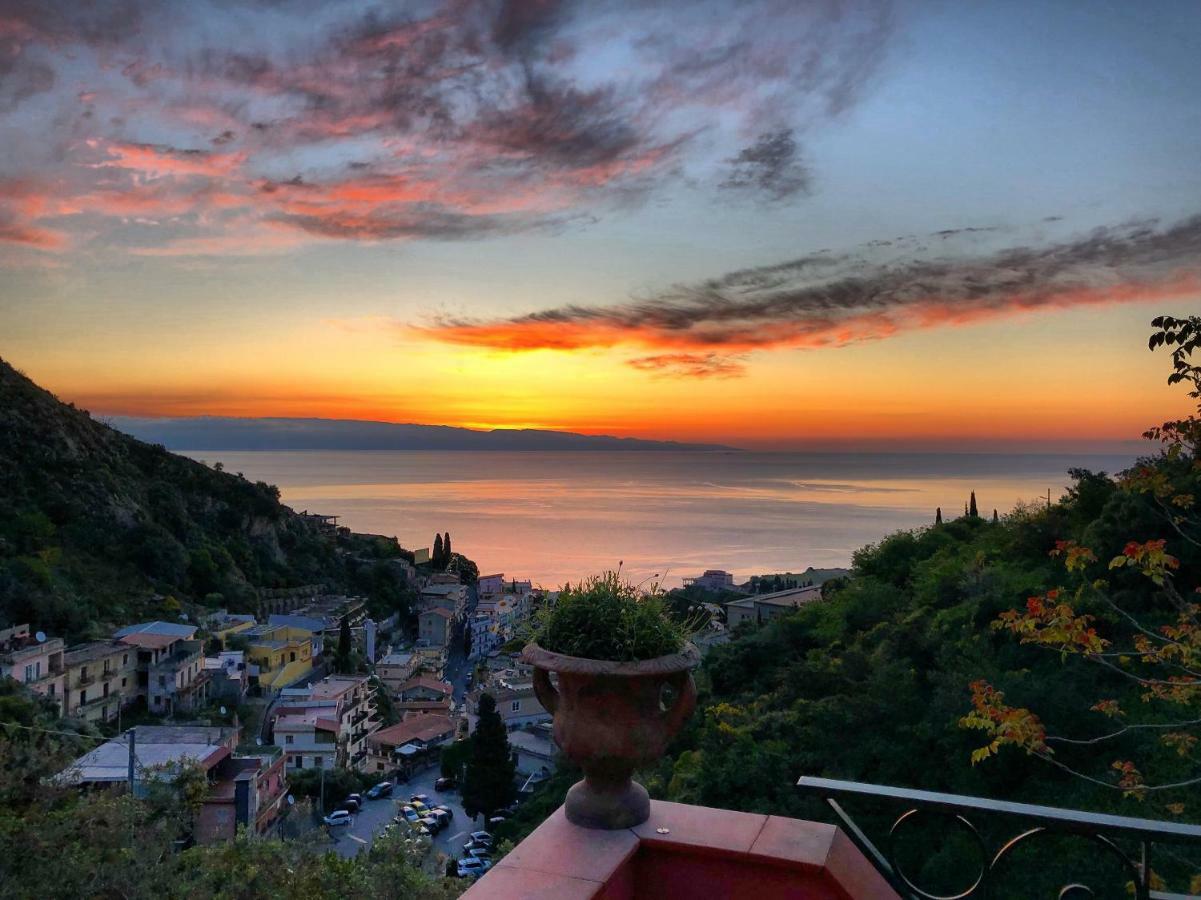 Villa Le Petit Paradis Taormina Exteriör bild